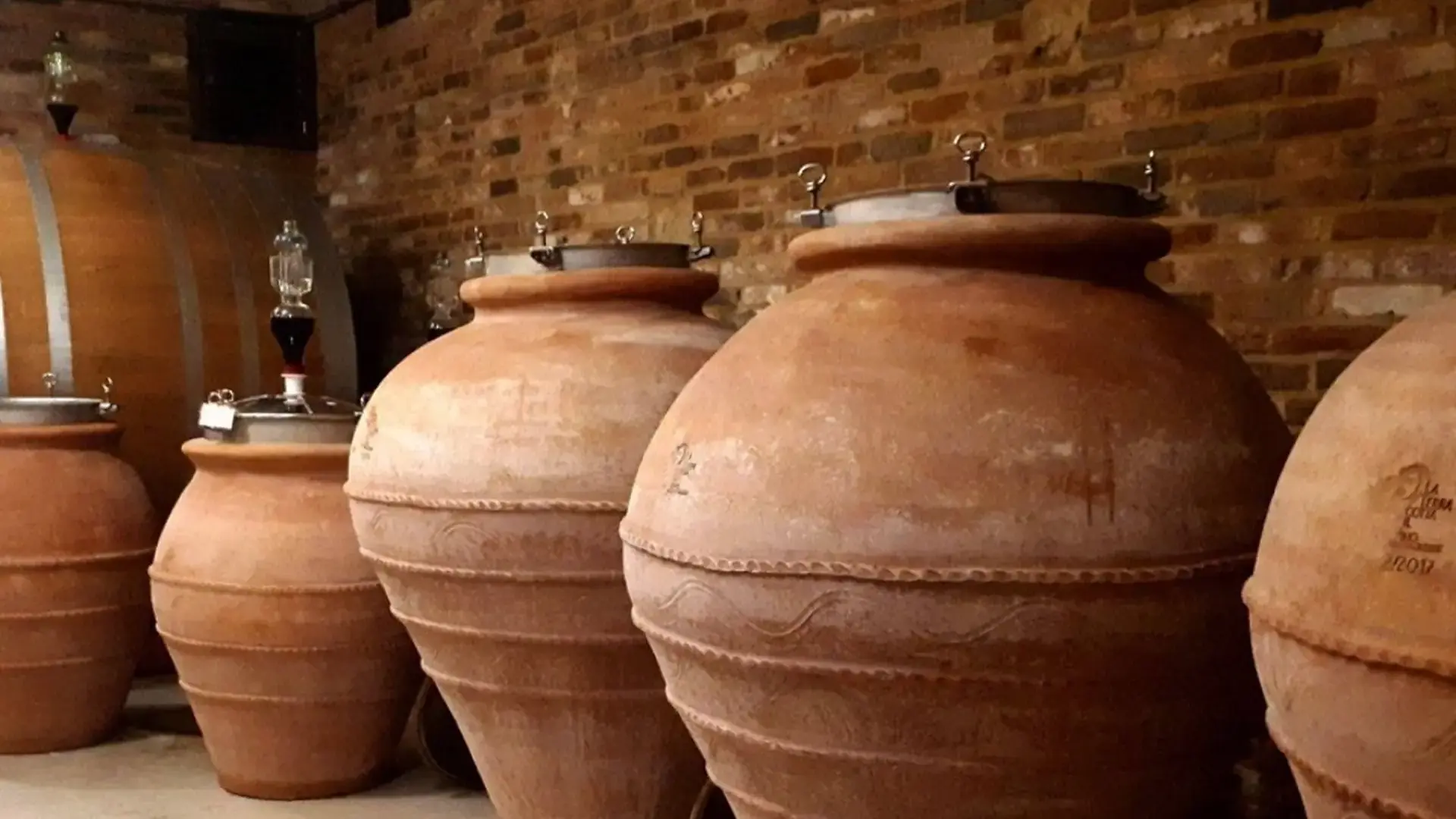 Il mondo dell’anfora in Italia: gli sperimentatori in Liguria p. 2ª