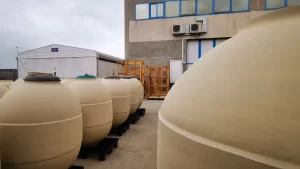 Luca Risso rivoluziona il mondo della vinificazione con Clayver