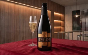 Trium 2025, un vino, tre annate